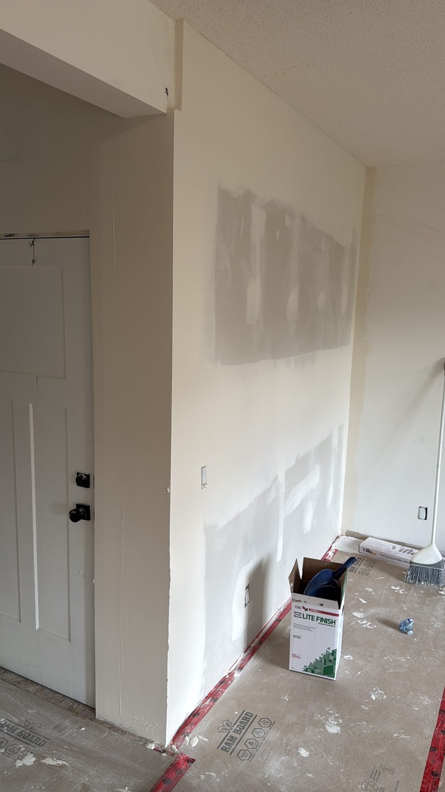 Taped & Mudded Walls by Barewalls Construction
