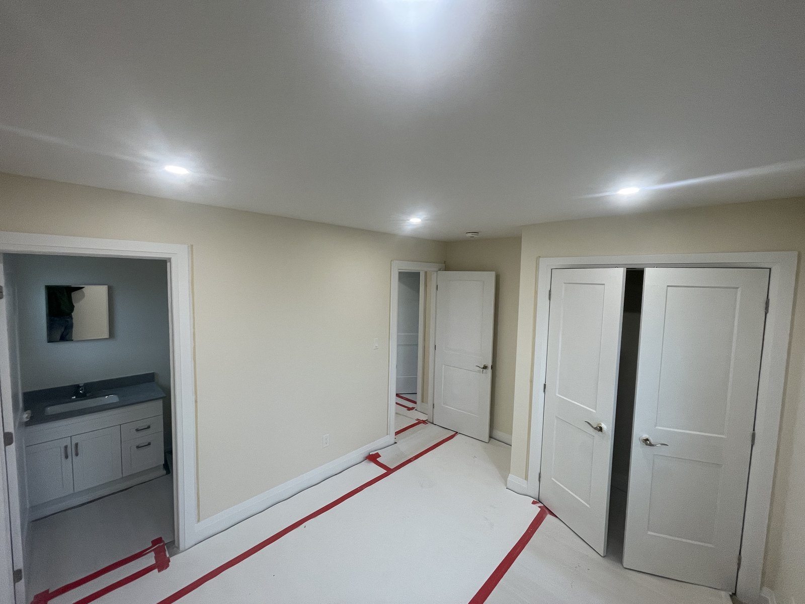 Finished Basement Bedroom & Ensuite by Barewalls Construction